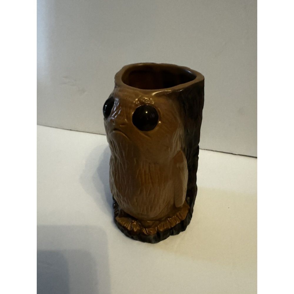 Disney Star Wars Galaxys Edge Oga's Cantina Porg 1st Edition  Cup Mug Near-mint